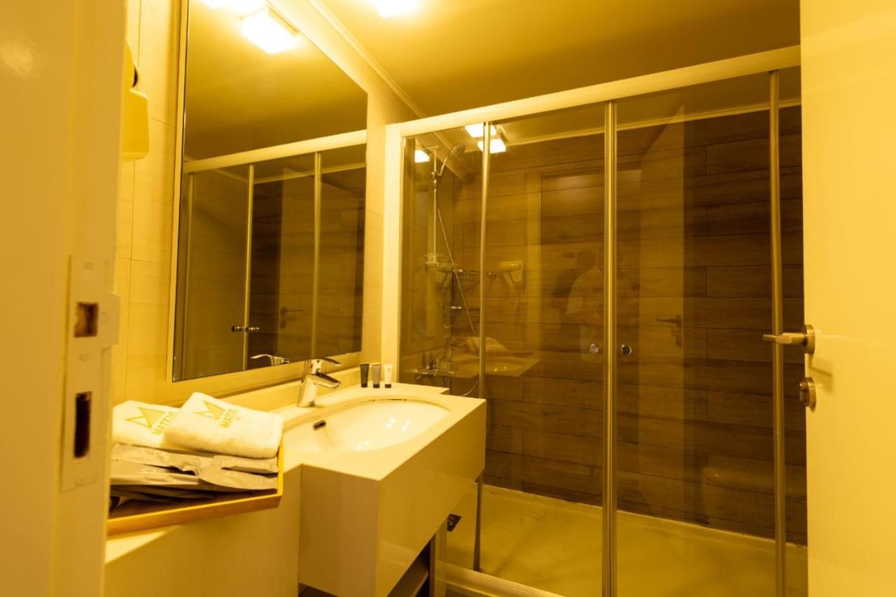 Mateus Hotel & Pool Jounieh Dış mekan fotoğraf